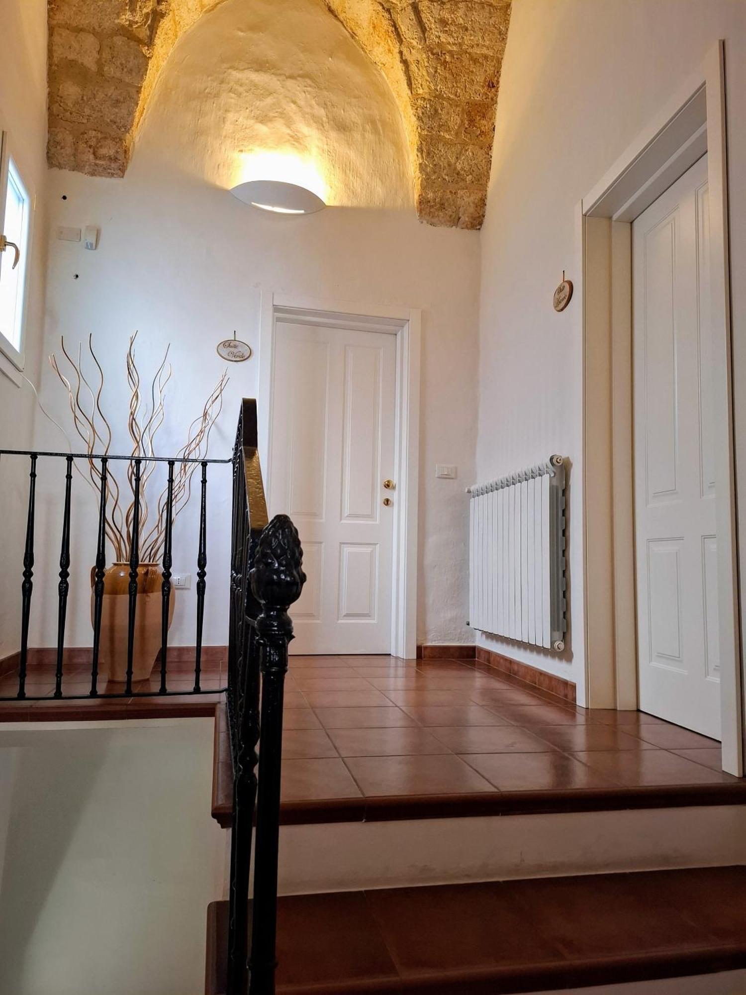 Palazzo Vaglio Bed & Breakfast Alliste Bagian luar foto